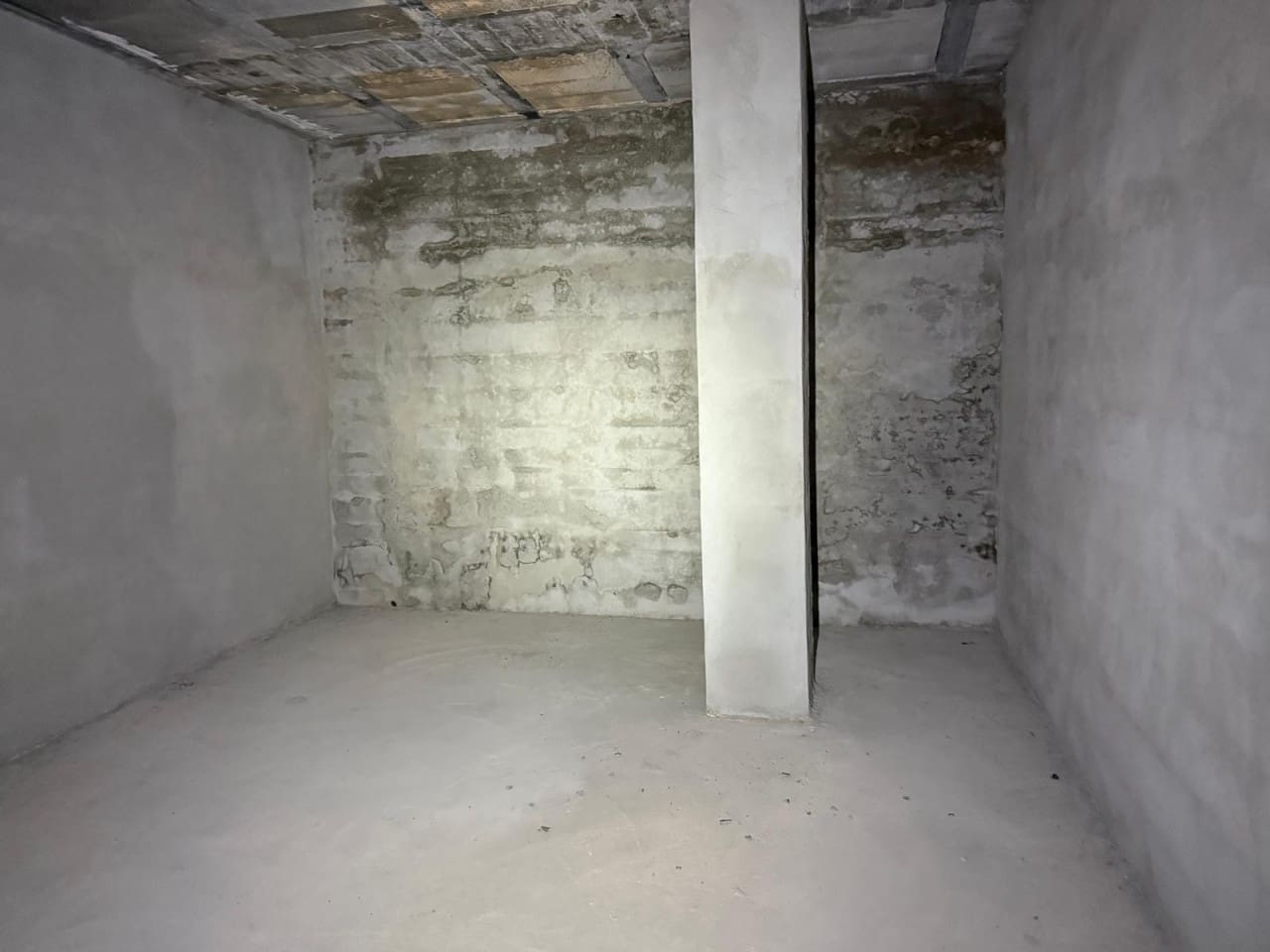 Garaż na sprzedaż w Torrevieja - 12 000 € (Ref: 9233172)