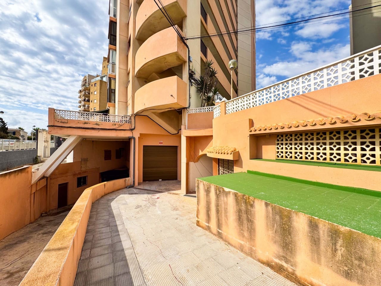 Lägenhet till salu i Torrevieja - 84 990 € (Ref: 9233173)