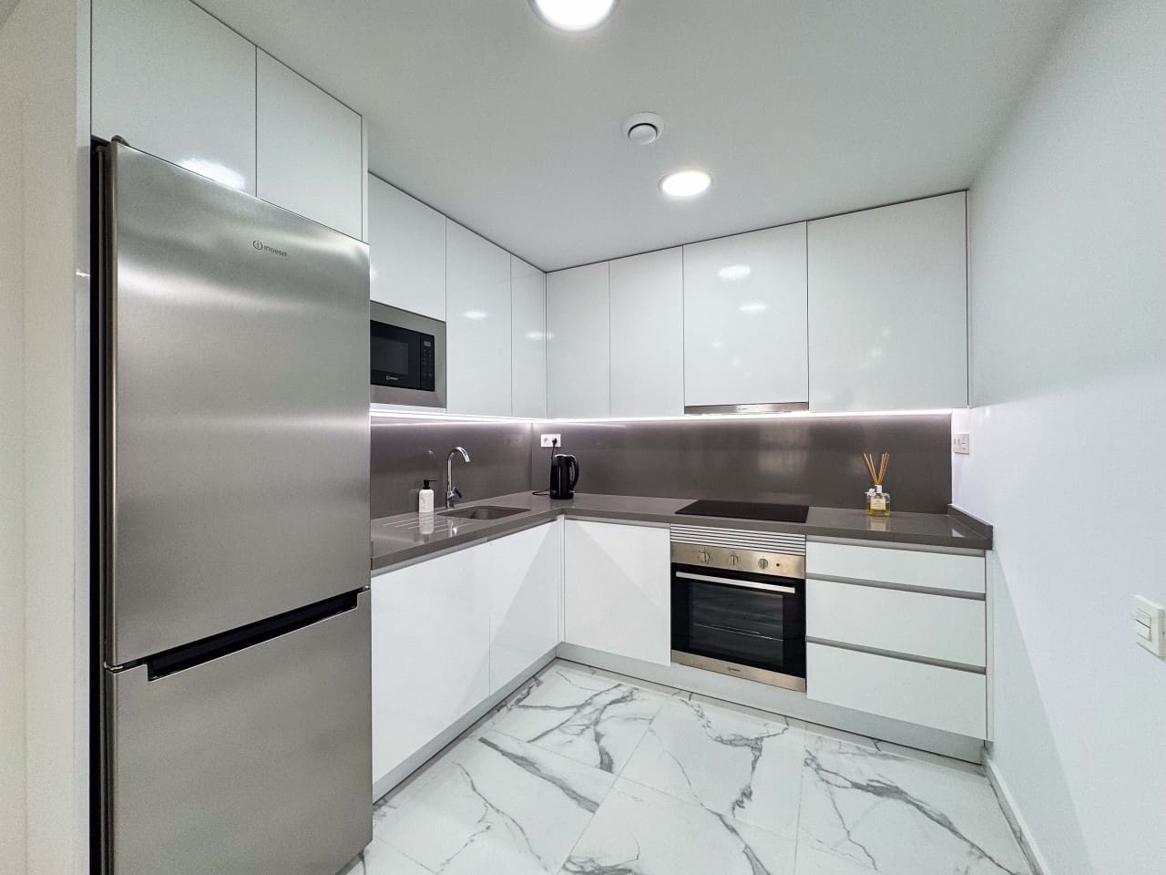 1 sovrum Lägenhet till salu i Torrevieja med pool - 174 900 € (Ref: 9233174)