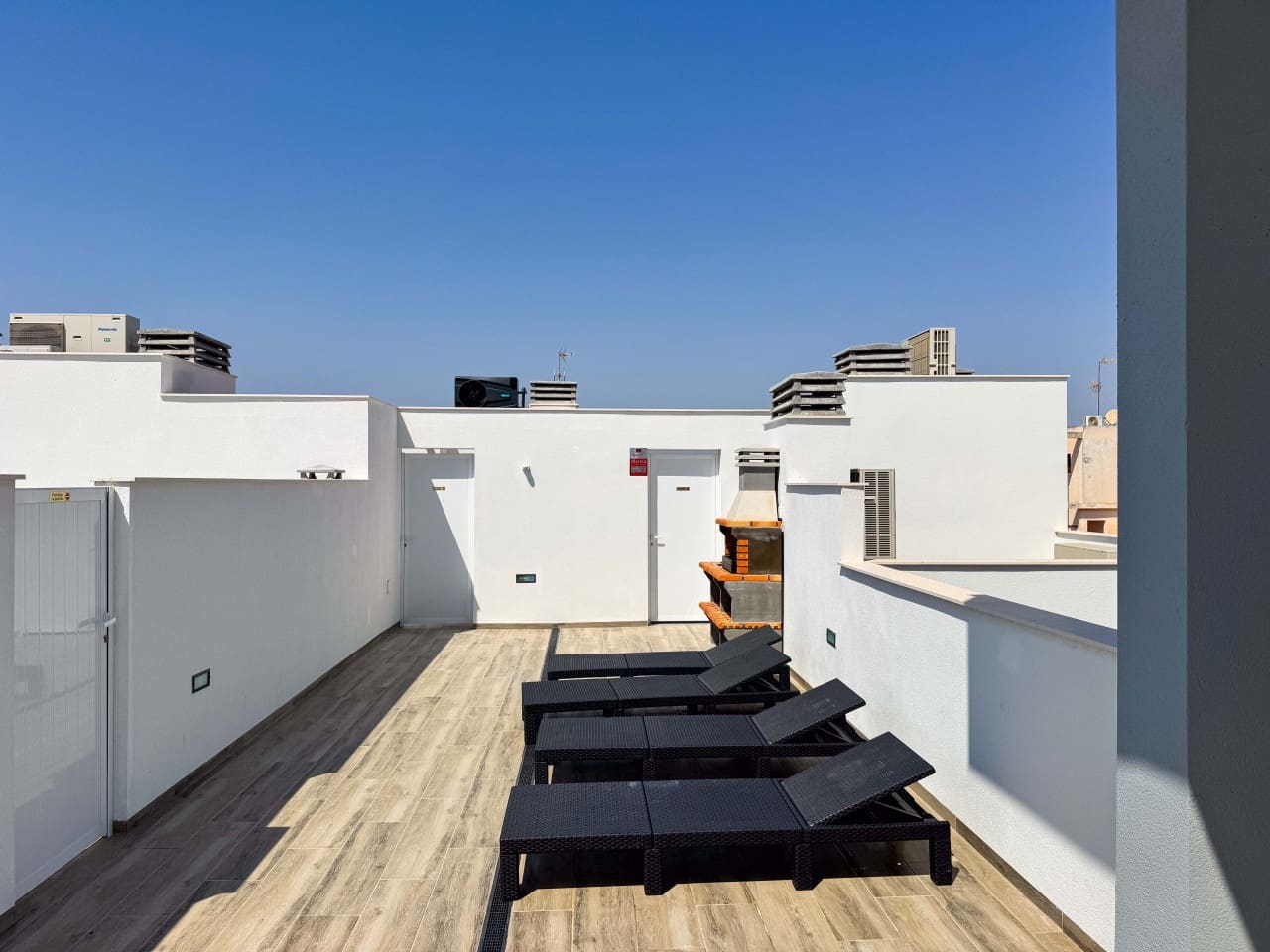 1 sovrum Lägenhet till salu i Torrevieja med pool - 174 900 € (Ref: 9233174)