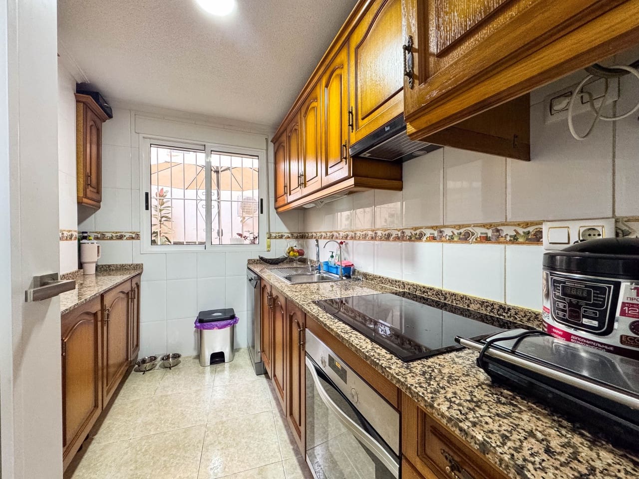 4 slaapkamer Appartement te koop in Torrevieja - € 210.000 (Ref: 9233181)