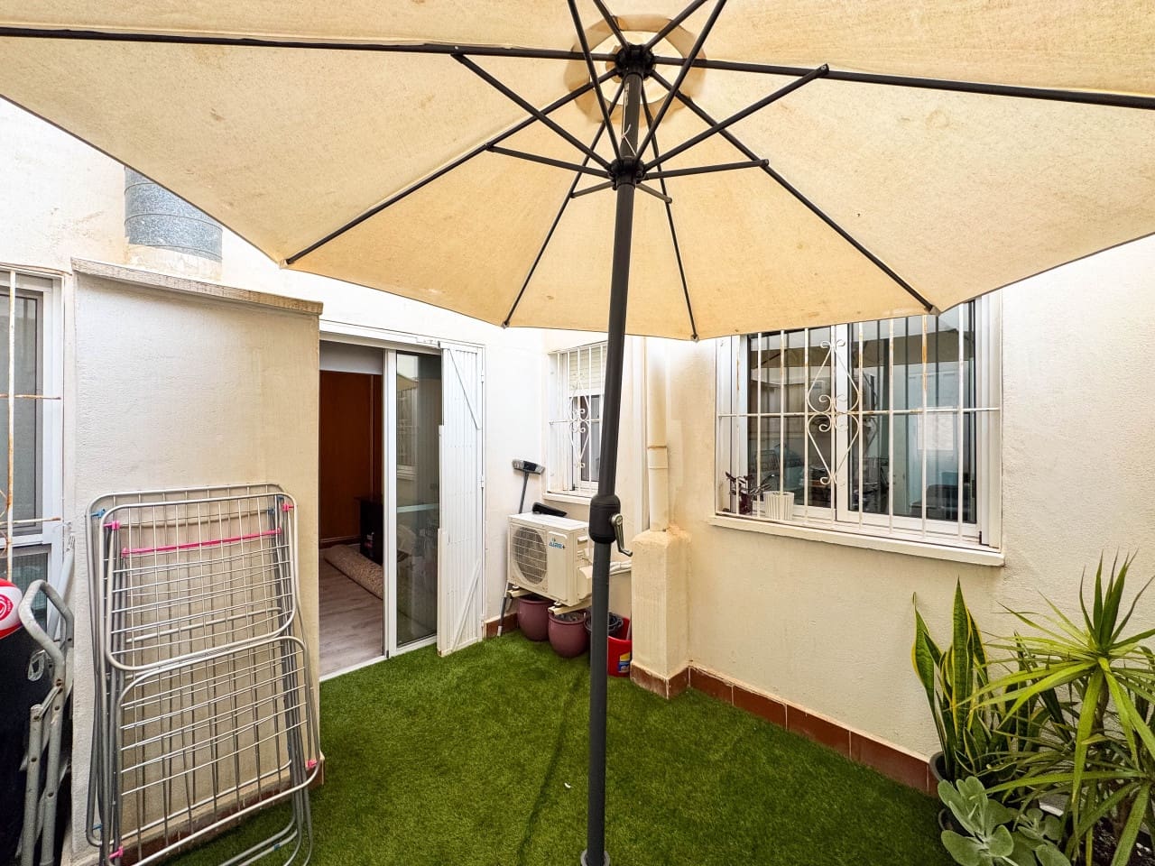 4 slaapkamer Appartement te koop in Torrevieja - € 210.000 (Ref: 9233181)