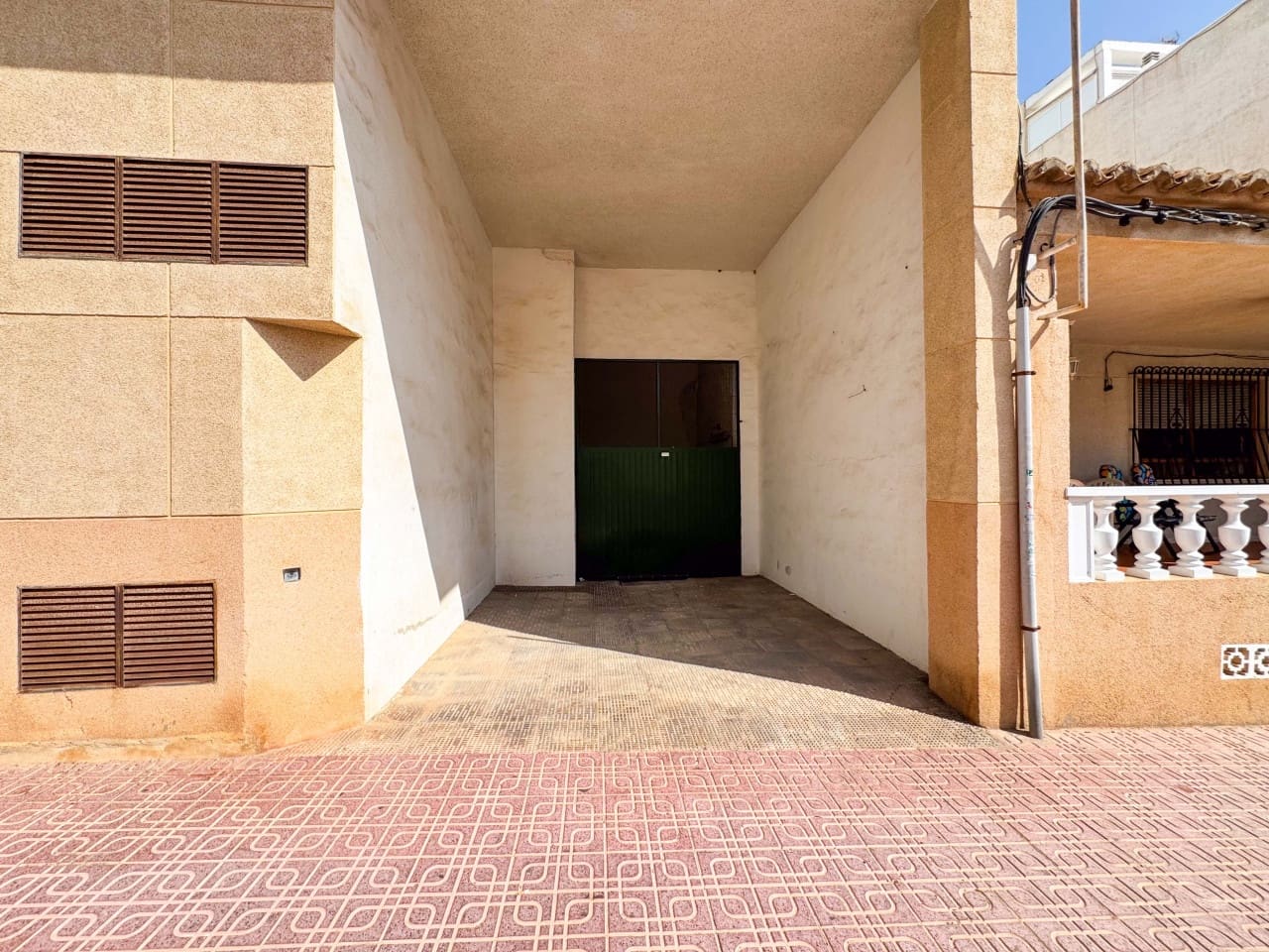 Garage til salg i La Mata - € 14.000 (Ref: 9233182)