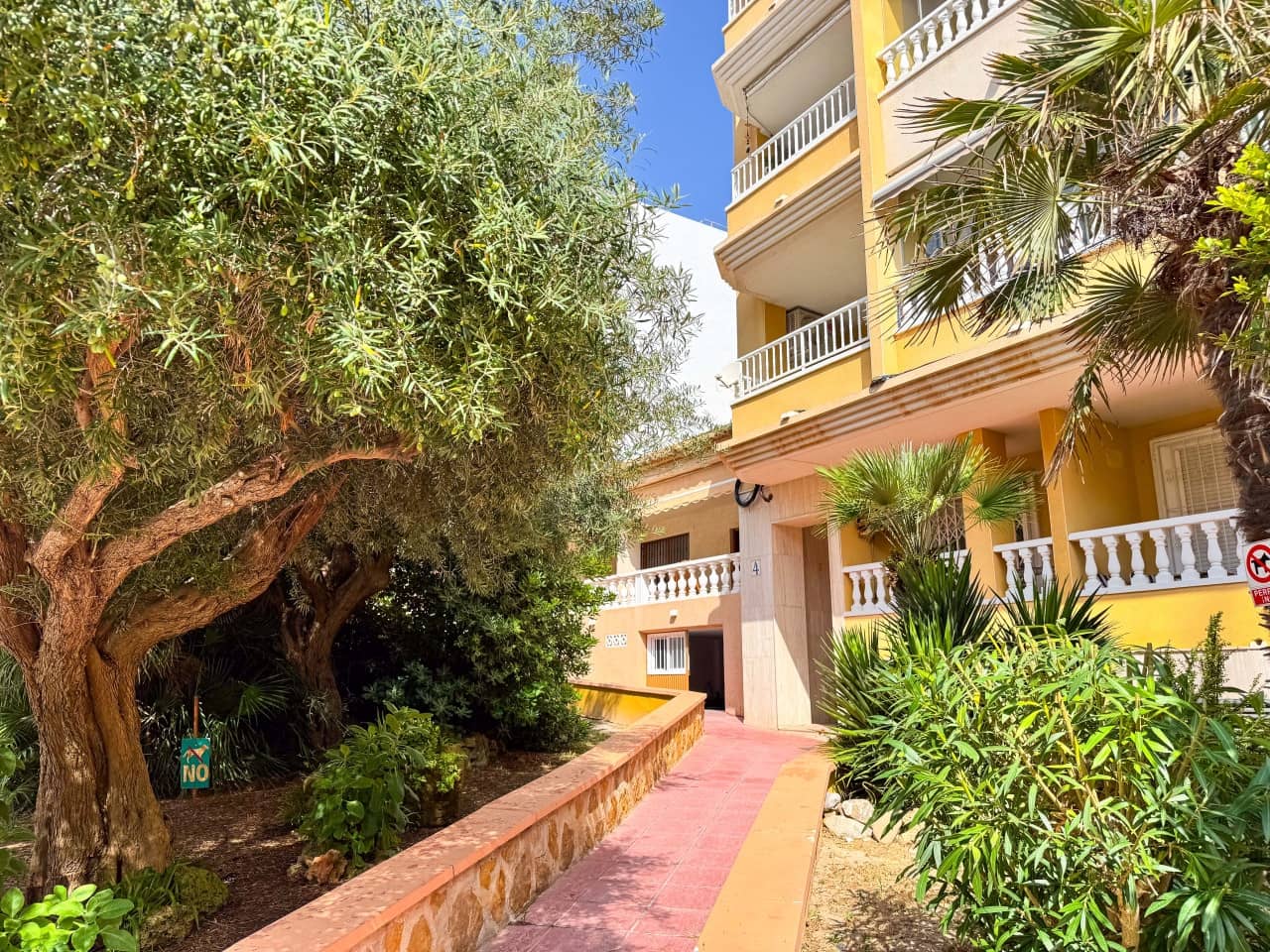 Garage til salg i La Mata - € 14.000 (Ref: 9233182)