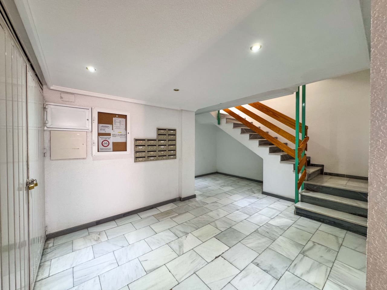 2 chambre Appartement à vendre à Torrevieja - 124 900 € (Ref: 9233185)