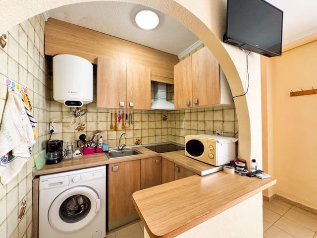 2 chambre Appartement à vendre à Cabo Cervera, Torrevieja avec piscine - 135 000 € (Ref: 9233187)