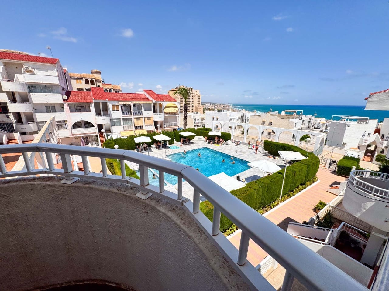 2 sovrum Lägenhet till salu i Torrevieja med pool - 135 000 € (Ref: 9233187)