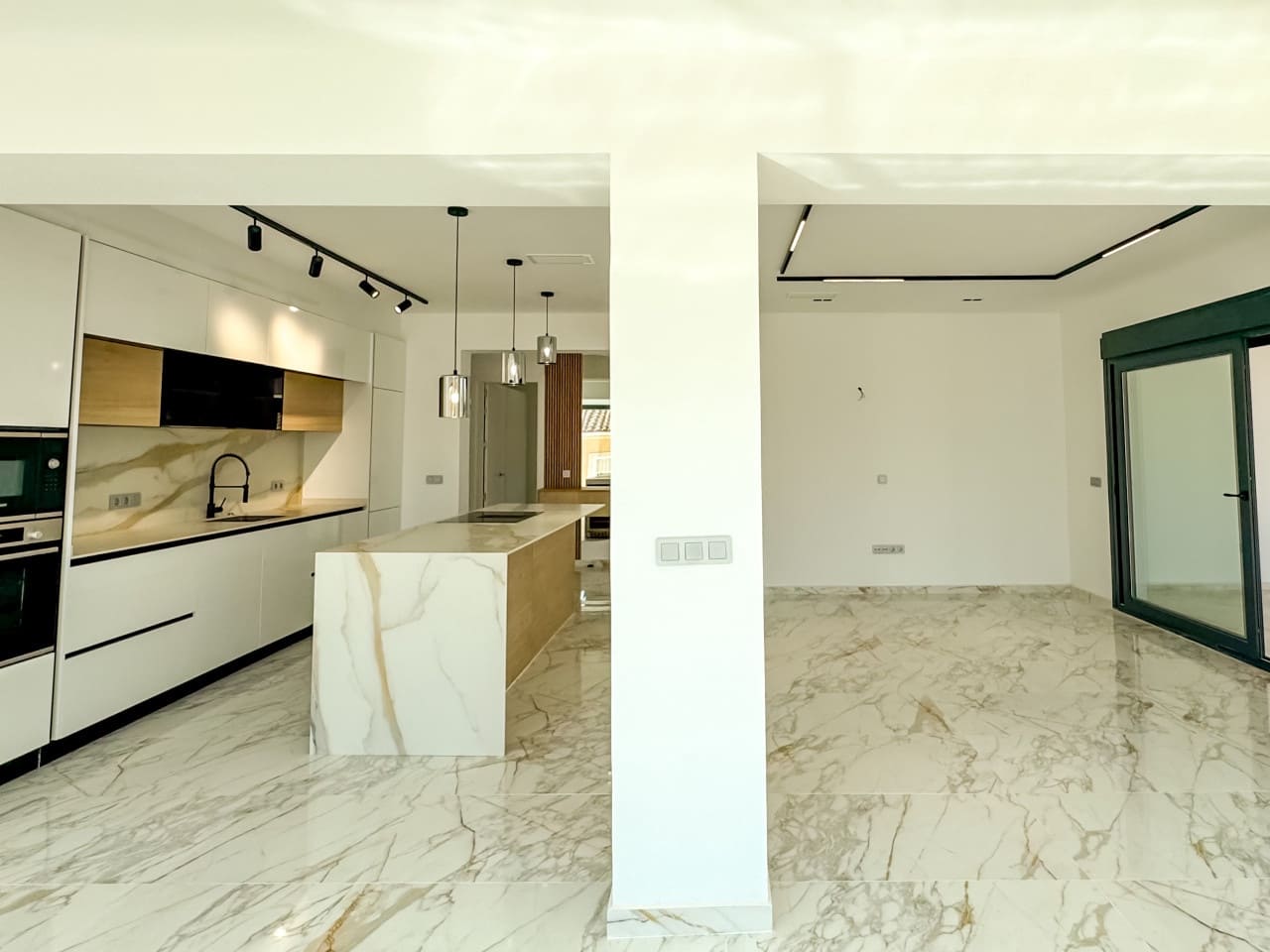 4 sovrum Villa till salu i Los Altos med pool garage - 995 000 € (Ref: 9233191)