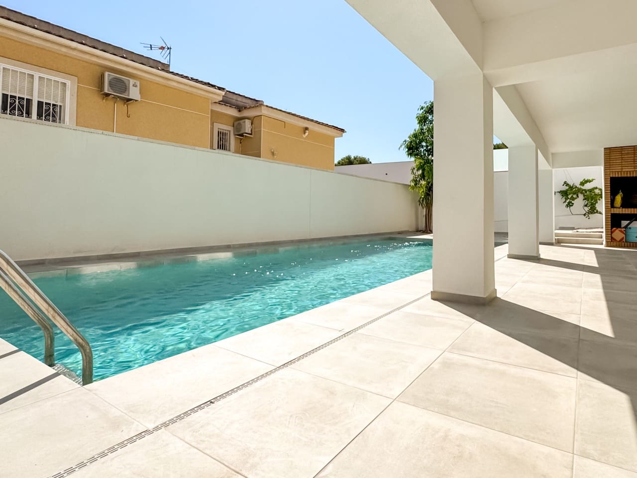 4 sovrum Villa till salu i Los Altos med pool garage - 995 000 € (Ref: 9233191)