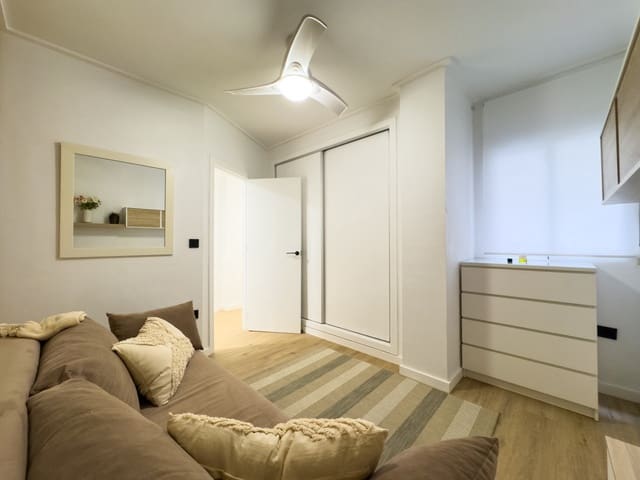 3 slaapkamer Appartement te koop in Puerto Deportivo, Torrevieja - € 229.900 (Ref: 9233198)