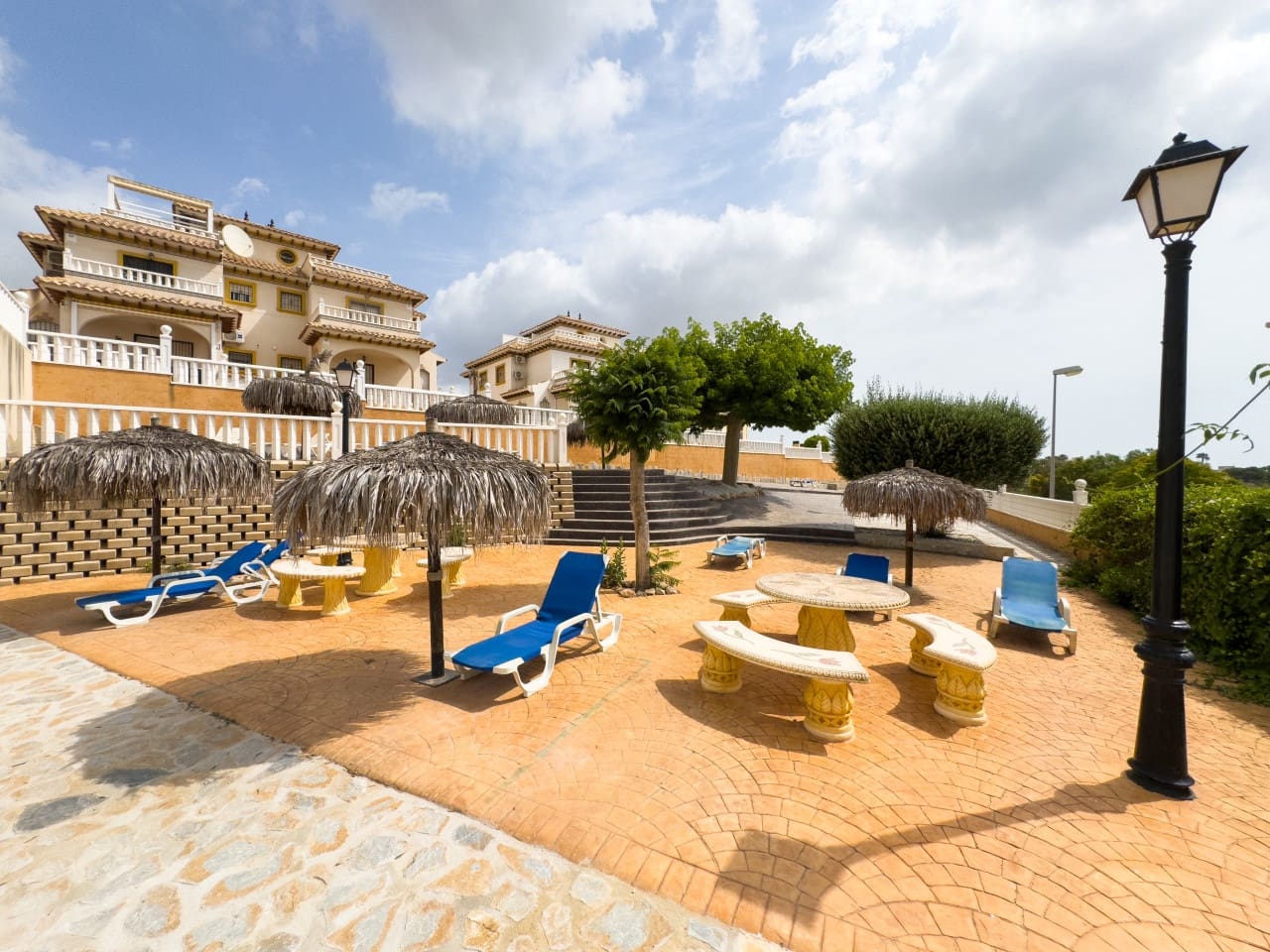 2 slaapkamer Appartement te koop in Cabo Roig met zwembad - € 174.900 (Ref: 9233205)