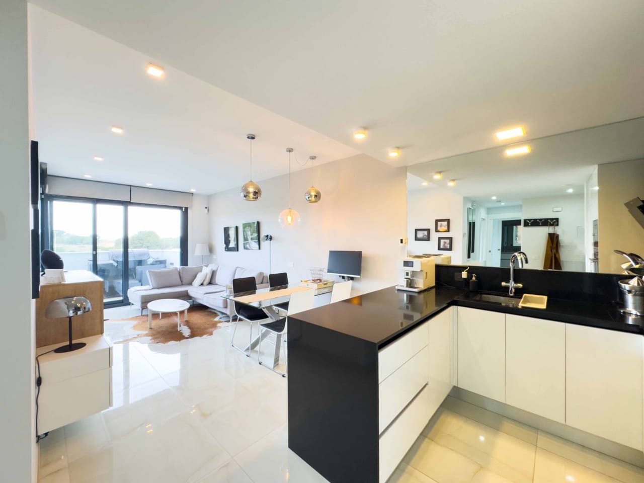 2 soverom Leilighet til salgs i Orihuela Costa med svømmebasseng garasje - € 269 000 (Ref: 9233207)