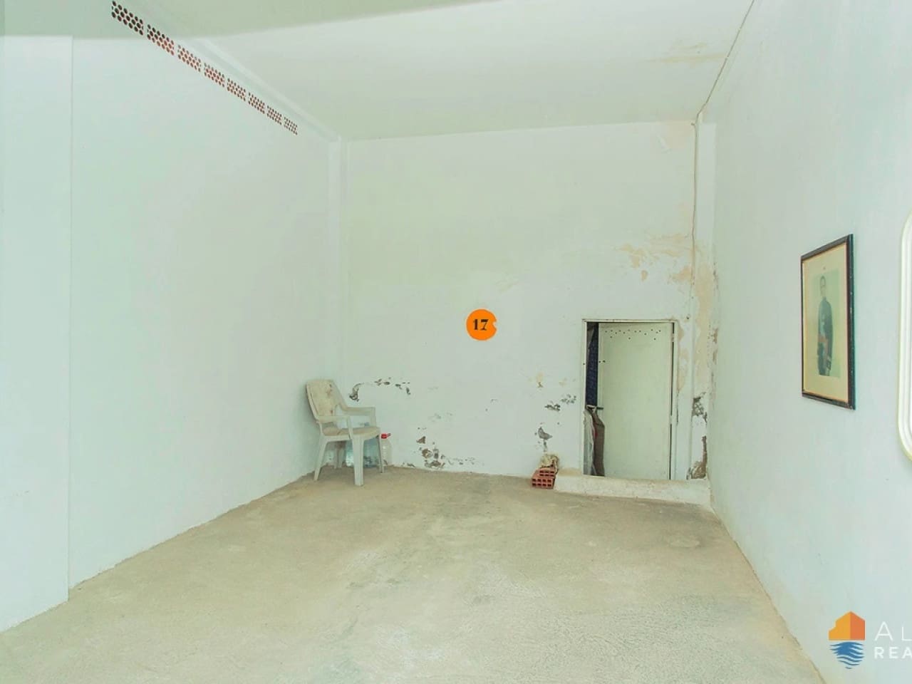 Garagem para venda em Torrevieja - 20 000 € (Ref: 9233208)