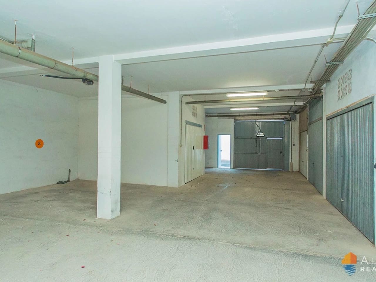 Garagem para venda em Torrevieja - 20 000 € (Ref: 9233208)