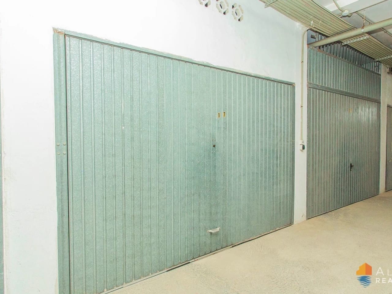 Garagem para venda em Torrevieja - 20 000 € (Ref: 9233208)