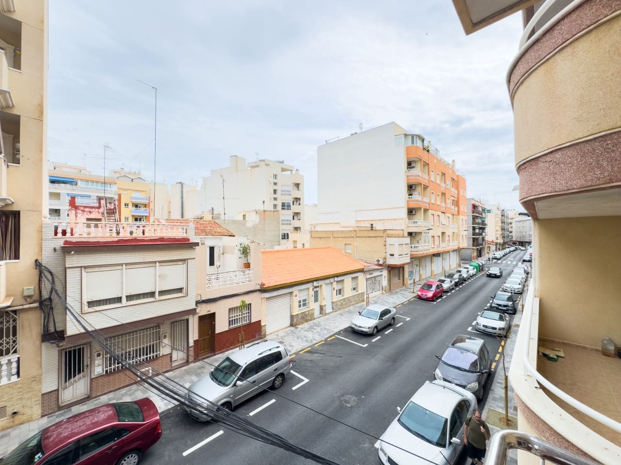 2 Zimmer Apartment zu verkaufen in Torrevieja mit Pool - 178.000 € (Ref: 9233209)