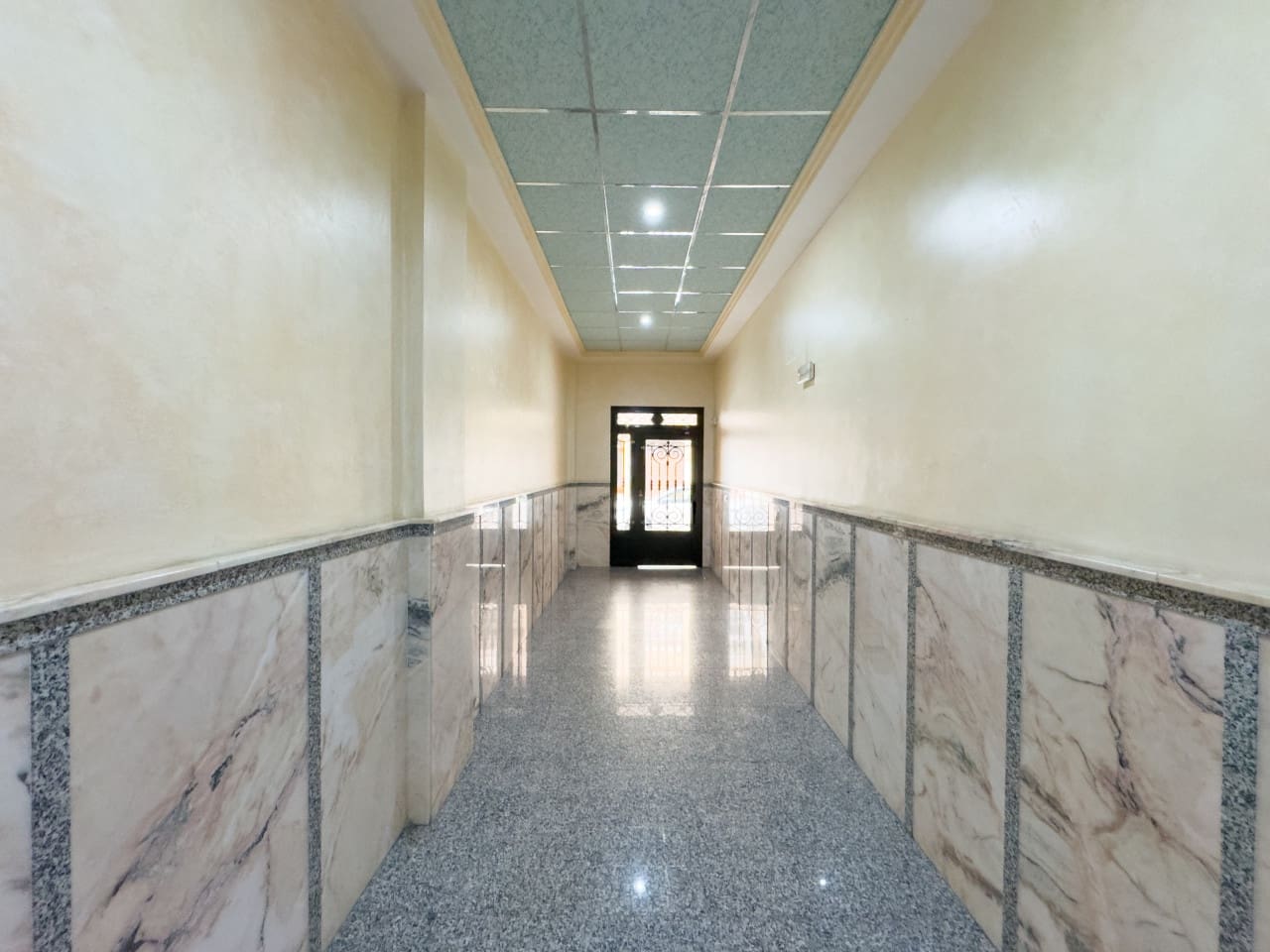 2 Zimmer Apartment zu verkaufen in Torrevieja mit Pool - 178.000 € (Ref: 9233209)