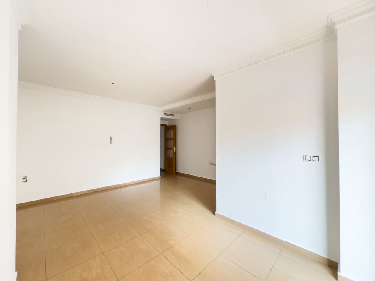 2 Zimmer Apartment zu verkaufen in Torrevieja mit Pool - 178.000 € (Ref: 9233209)