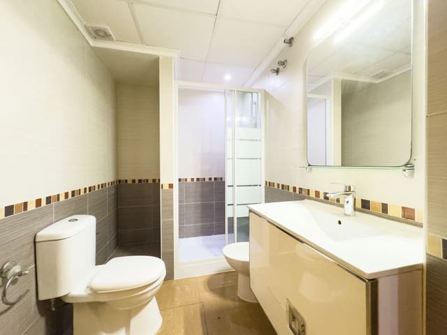 2 Zimmer Apartment zu verkaufen in Las Piscinas Naturales, Torrevieja mit Pool - 178.000 € (Ref: 9233209)