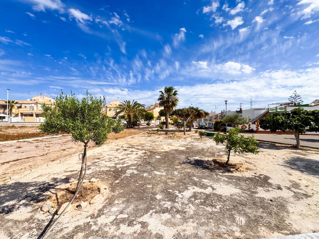 2 slaapkamer Villa te koop in Torrevieja met zwembad - € 135.000 (Ref: 9233210)