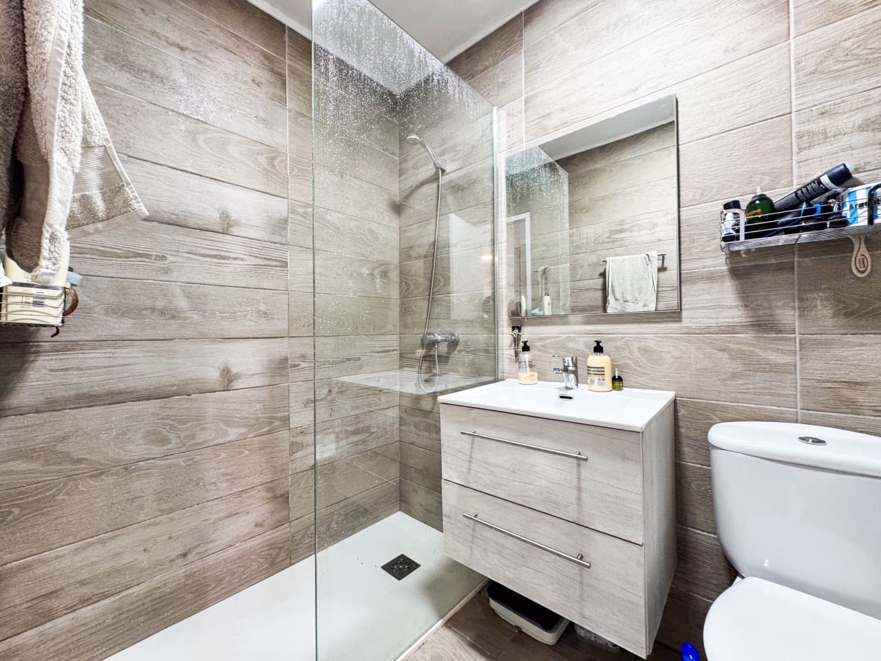 2 slaapkamer Villa te koop in Torrevieja met zwembad - € 135.000 (Ref: 9233210)