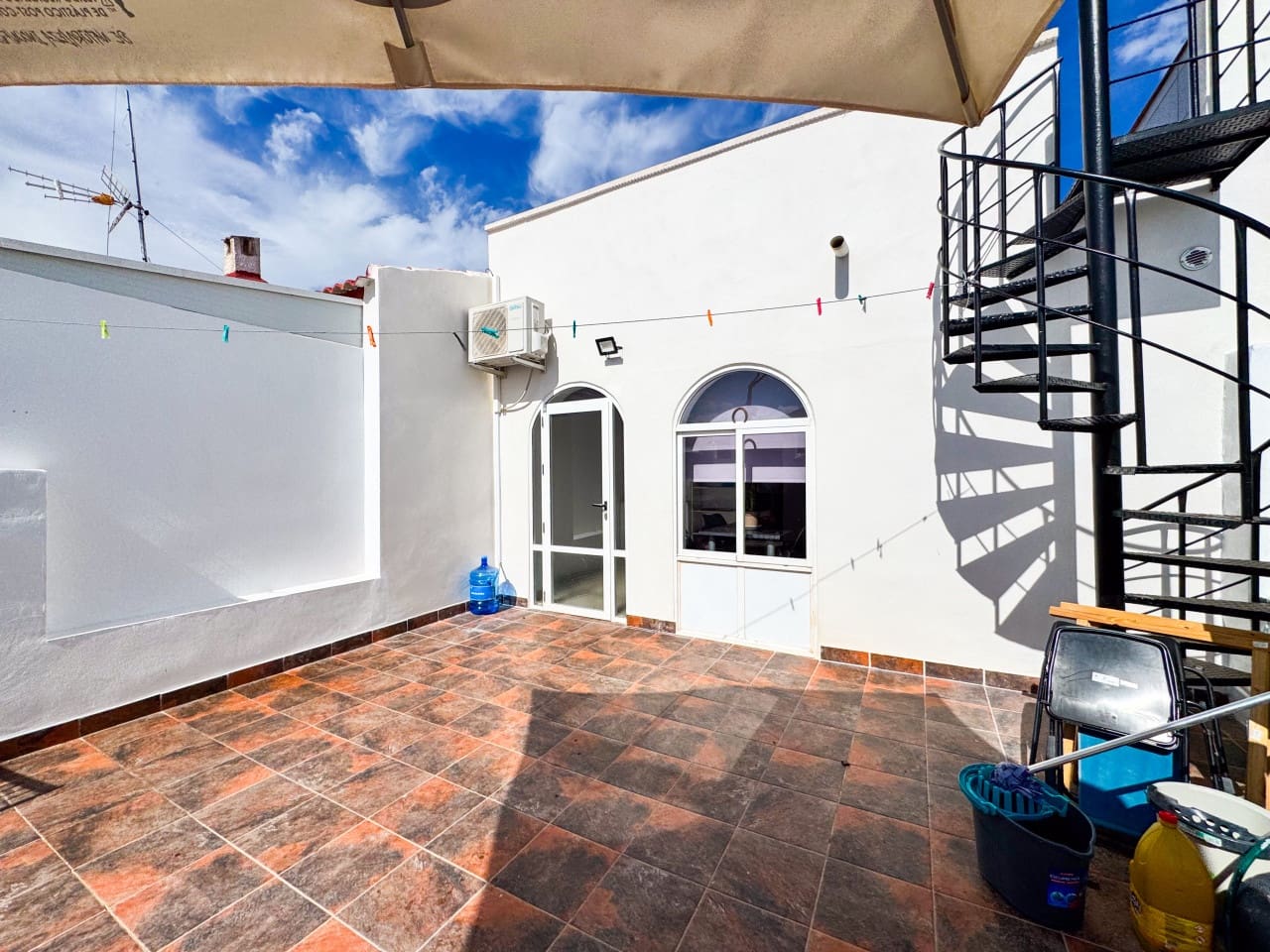 2 slaapkamer Villa te koop in Torrevieja met zwembad - € 135.000 (Ref: 9233210)