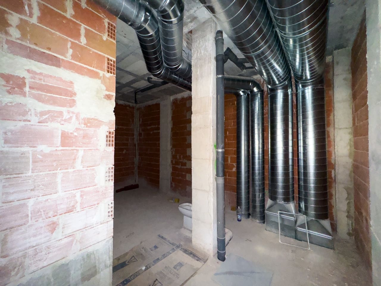 Erhverv til salg i Torrevieja - € 265.000 (Ref: 9233211)