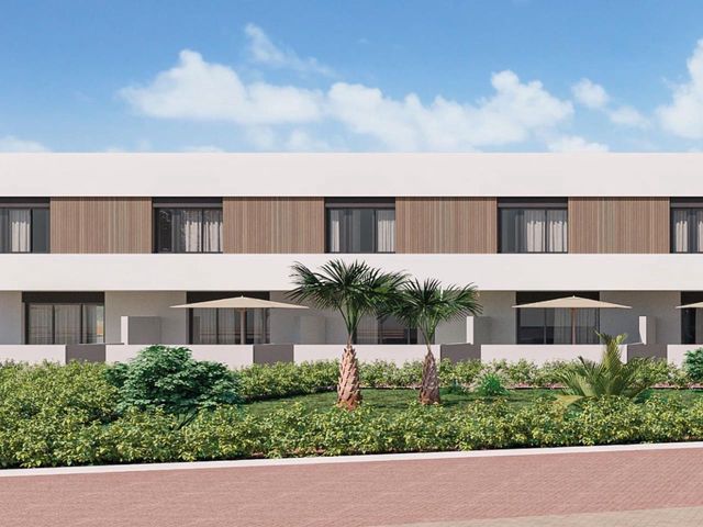 Casa de 2 habitaciones en Pilar de la Horadada ciudad, Pilar de la Horadada en venta con piscina garaje - 314.900 € (Ref: 9233213)