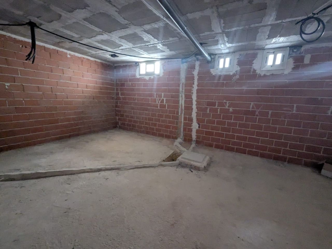 3 bedroom Villa for sale in Villamartin - € 399,000 (Ref: 9233216)