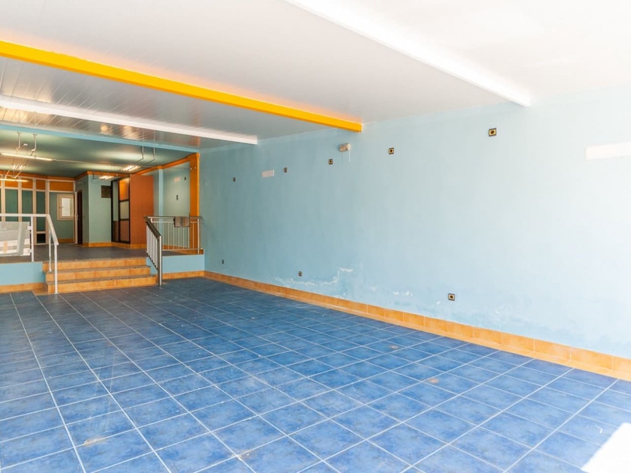Local Commercial à vendre à La Regia - 183 000 € (Ref: 9233228)