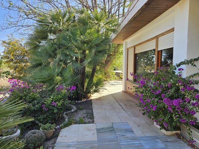 7 soveværelse Finca/Landehus til salg i Novelda med swimmingpool - € 549.000 (Ref: 9233231)