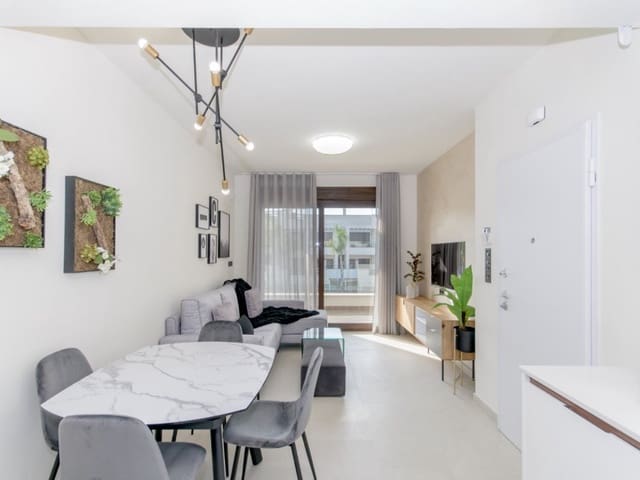 3 slaapkamer Villa te koop in Los Balcones met zwembad - € 325.000 (Ref: 9233261)