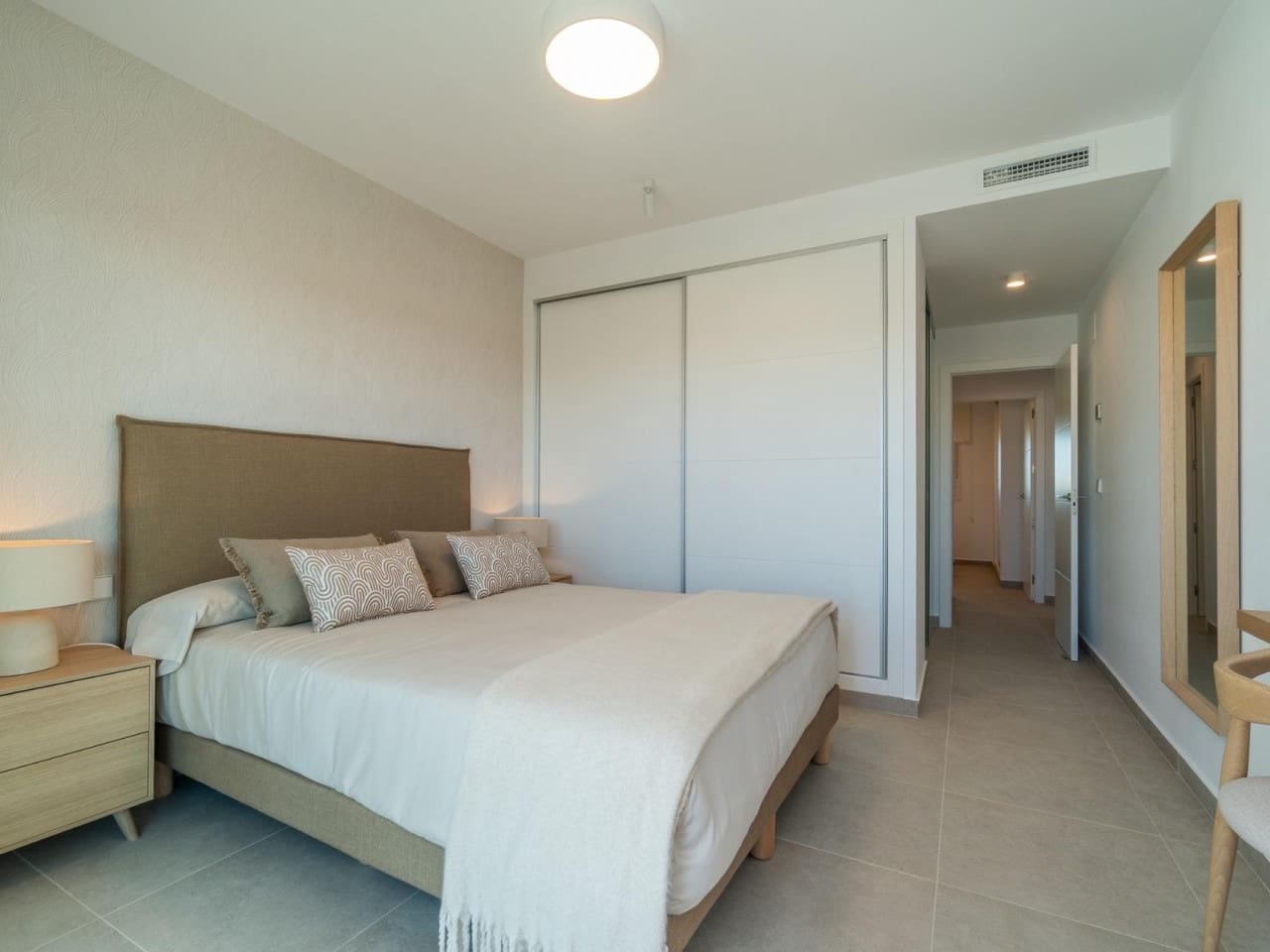 Apartamento de 2 habitaciones en Playa Flamenca en venta con piscina garaje - 325.000 € (Ref: 9233281)