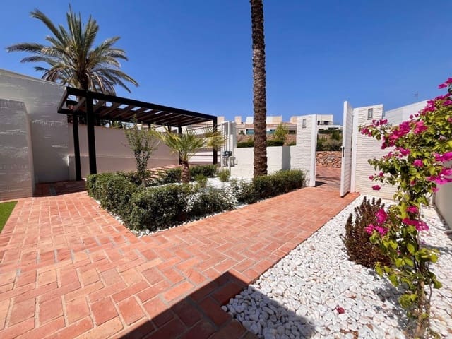 2 bedroom Townhouse for sale in La Peraleja Golf Resort, Murcia city with pool - € 298,000 (Ref: 9233294)