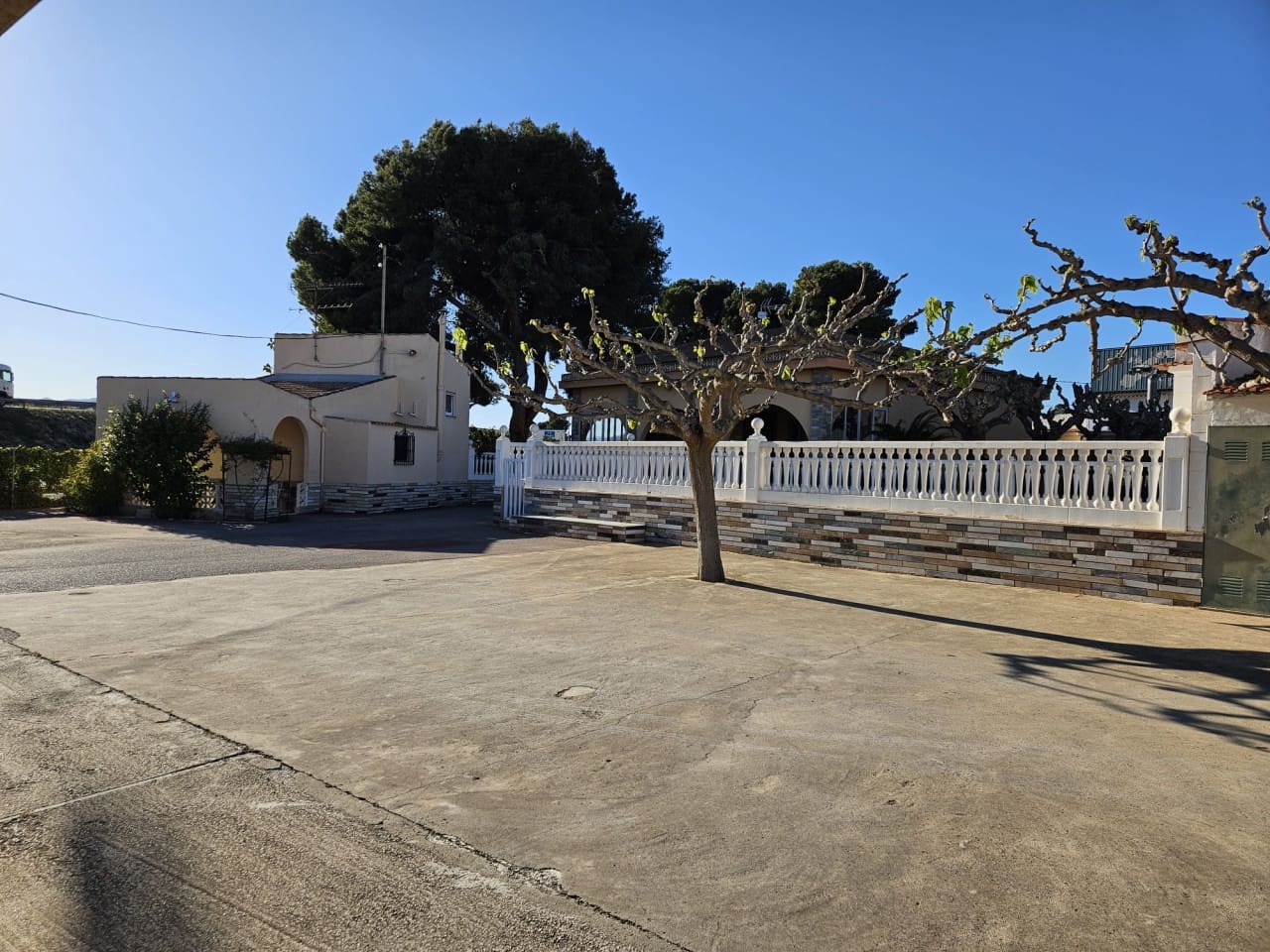 5 soveværelse Finca/Landehus til salg i Novelda med swimmingpool - € 350.000 (Ref: 9233333)