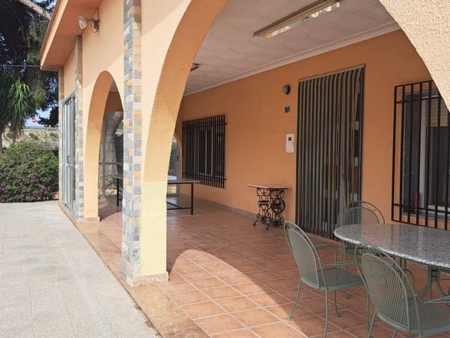 5 soveværelse Finca/Landehus til salg i Novelda med swimmingpool - € 350.000 (Ref: 9233333)