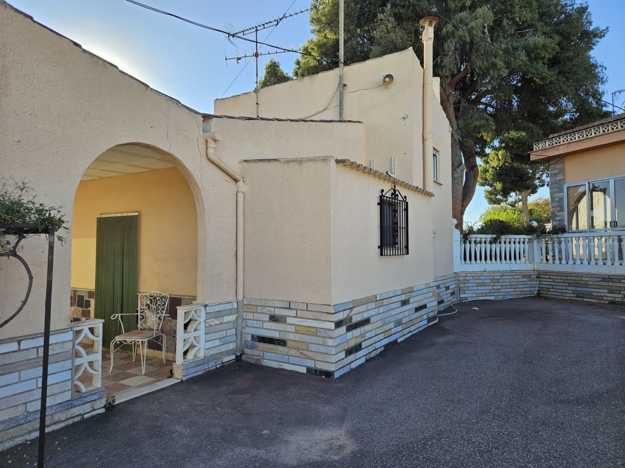 5 soveværelse Finca/Landehus til salg i Novelda med swimmingpool - € 350.000 (Ref: 9233333)