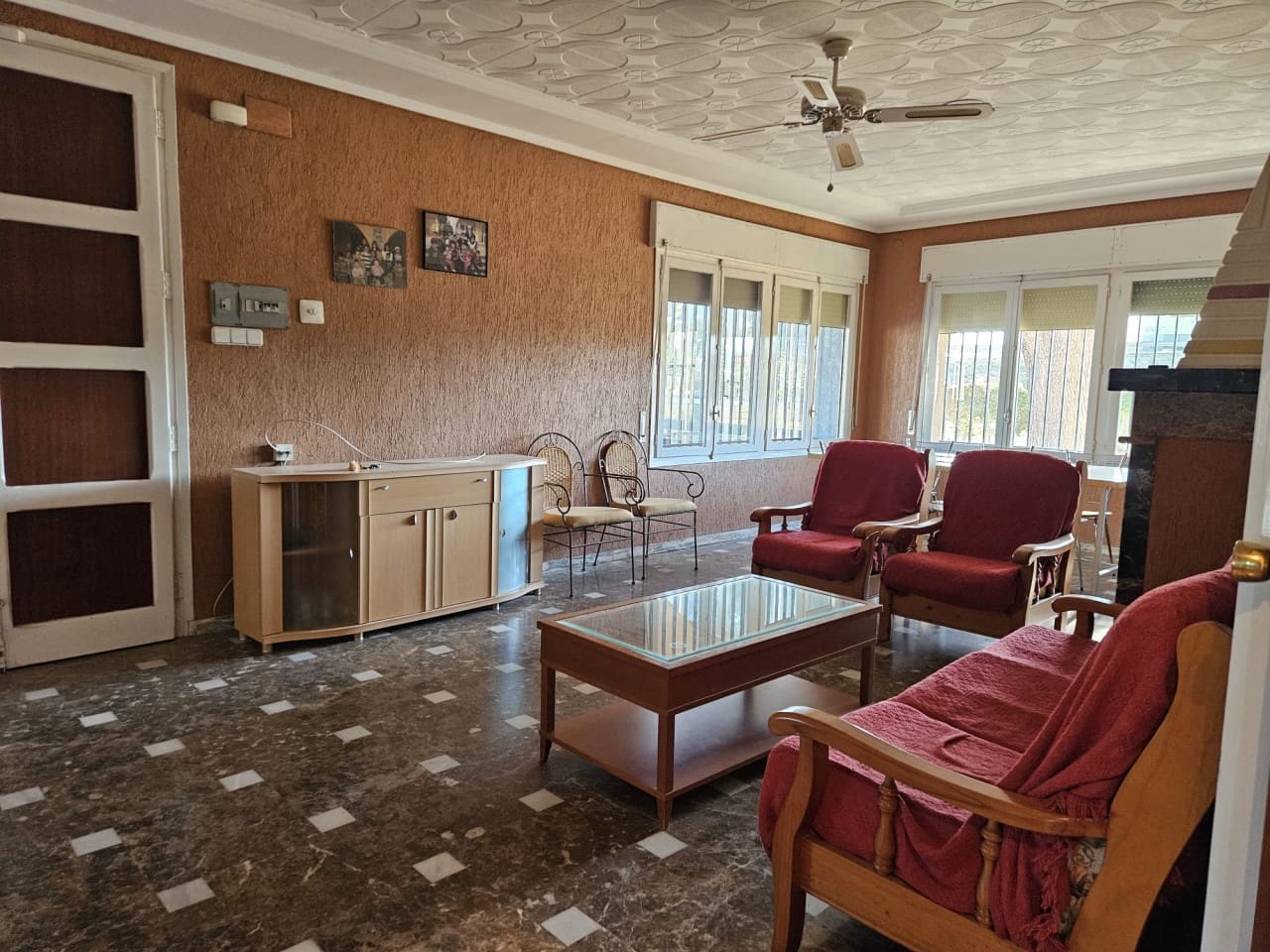 5 soveværelse Finca/Landehus til salg i Novelda med swimmingpool - € 350.000 (Ref: 9233333)