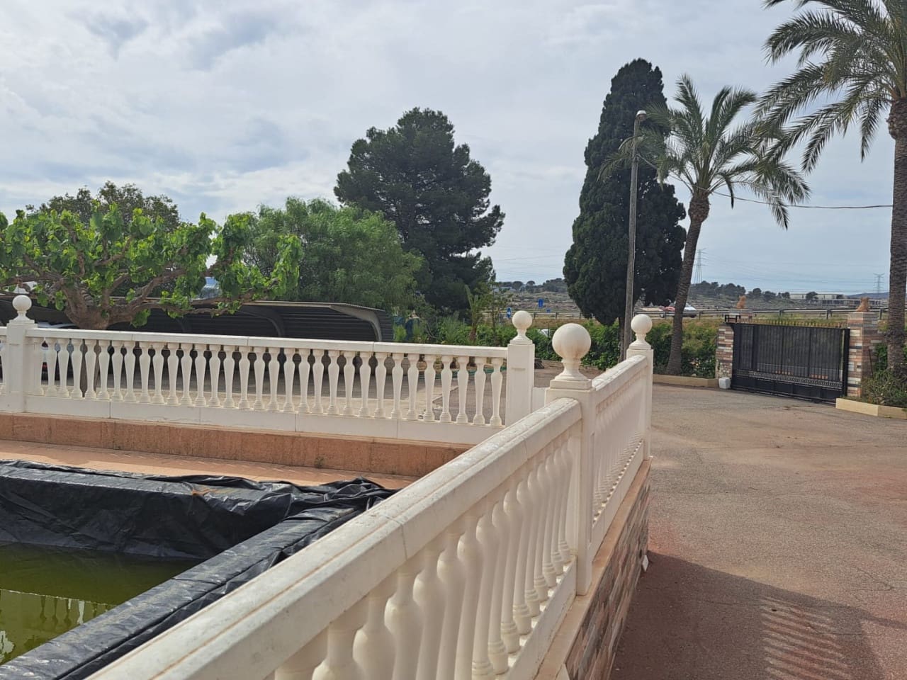 5 soveværelse Finca/Landehus til salg i Novelda med swimmingpool - € 350.000 (Ref: 9233333)