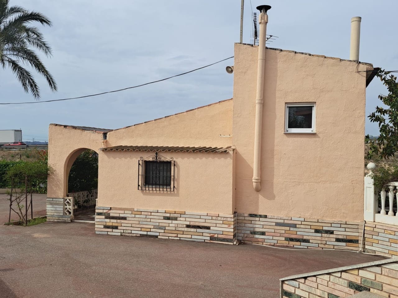 5 soveværelse Finca/Landehus til salg i Novelda med swimmingpool - € 350.000 (Ref: 9233333)