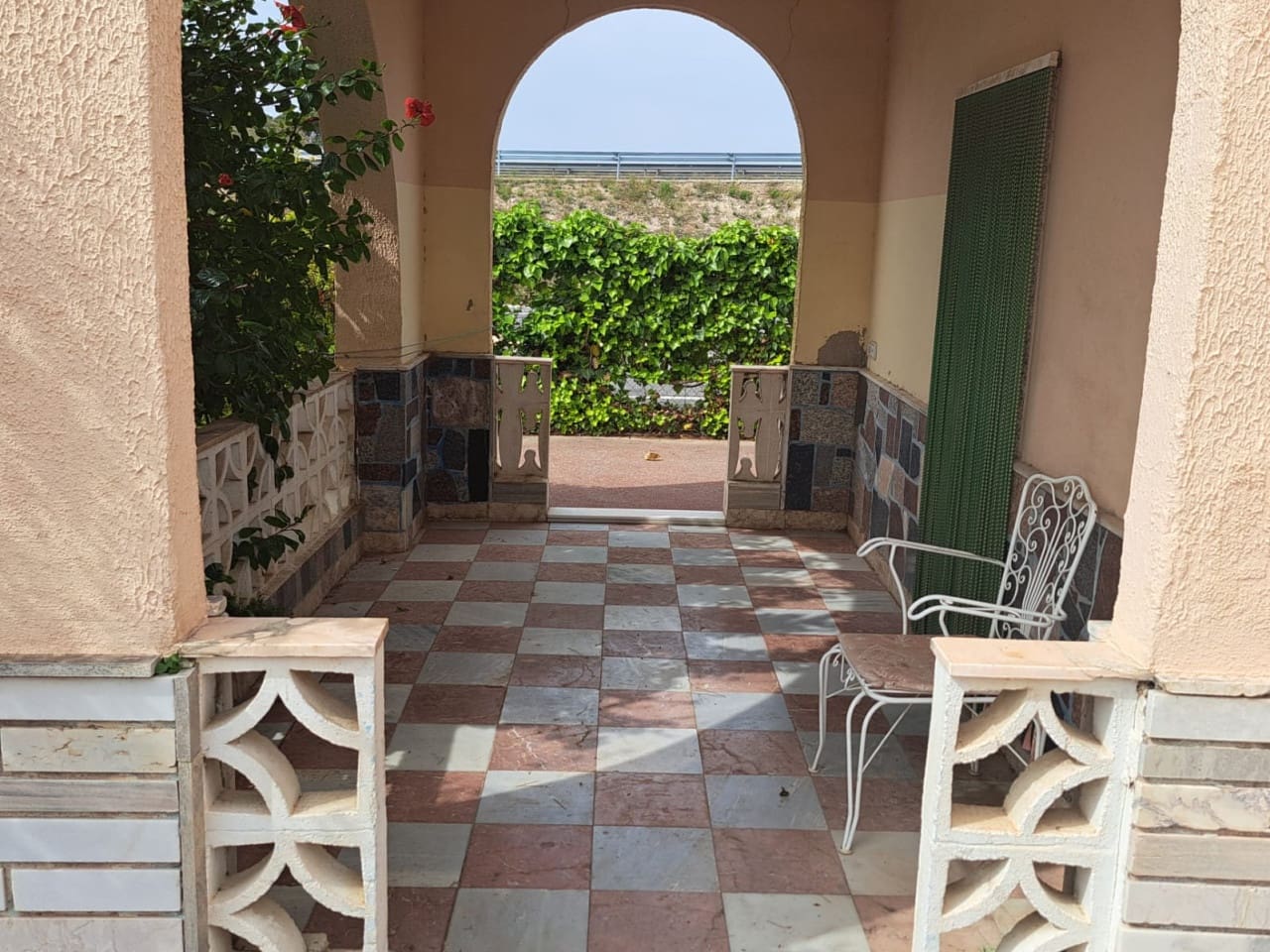 5 soveværelse Finca/Landehus til salg i Novelda med swimmingpool - € 350.000 (Ref: 9233333)