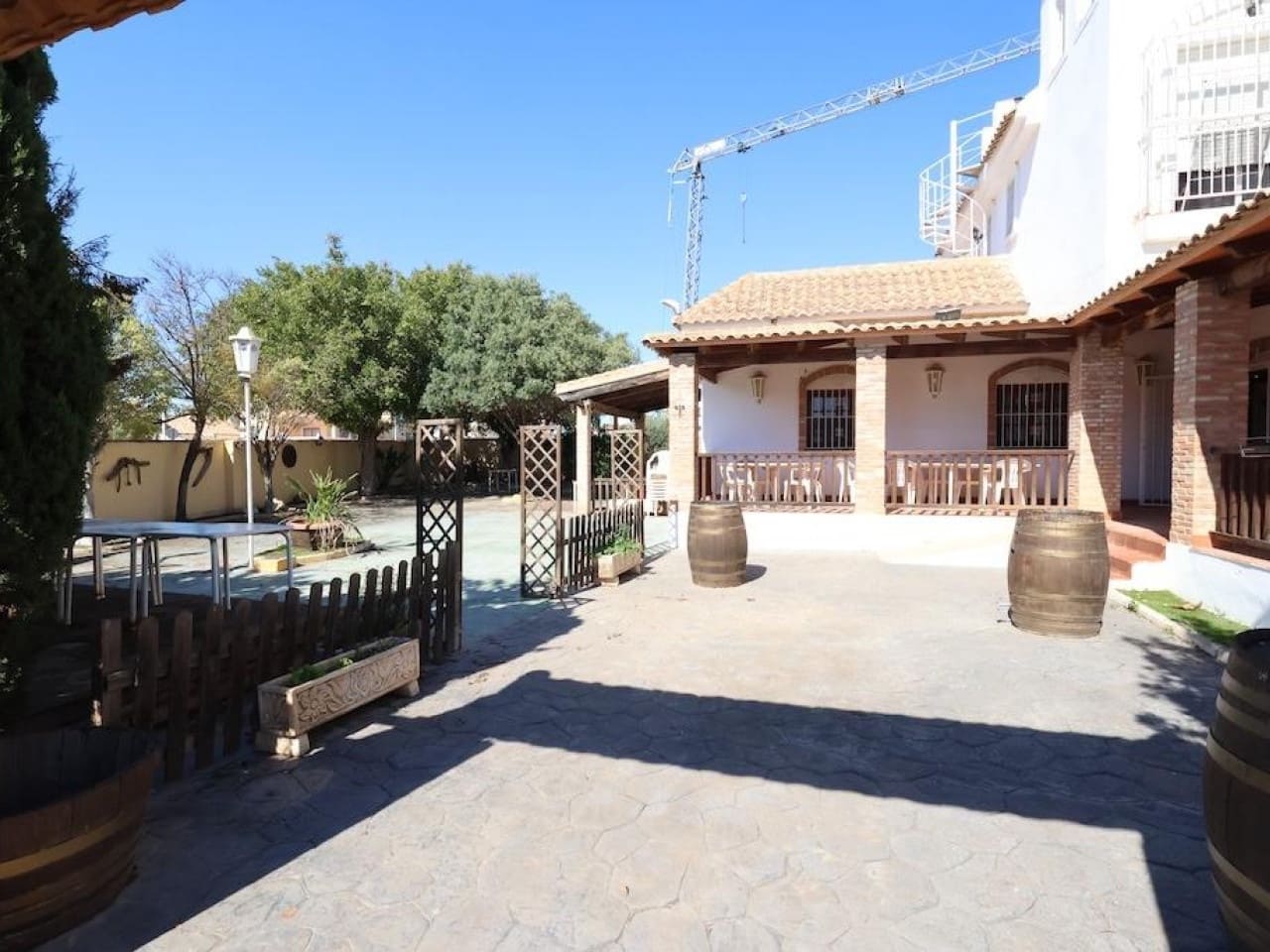 4 soveværelse Erhverv til salg i La Zenia - € 750.000 (Ref: 9233347)