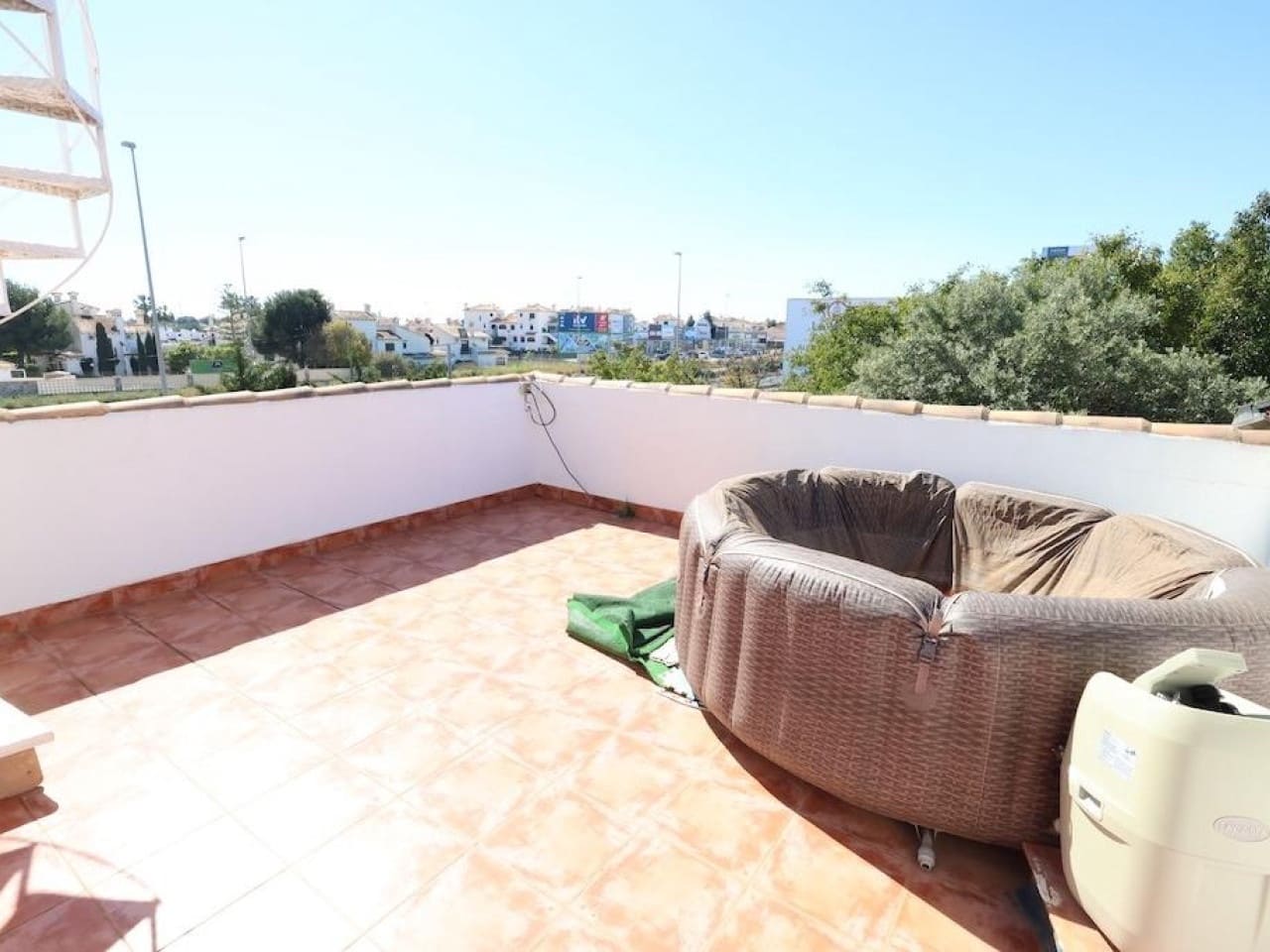 4 soveværelse Erhverv til salg i La Zenia - € 750.000 (Ref: 9233347)