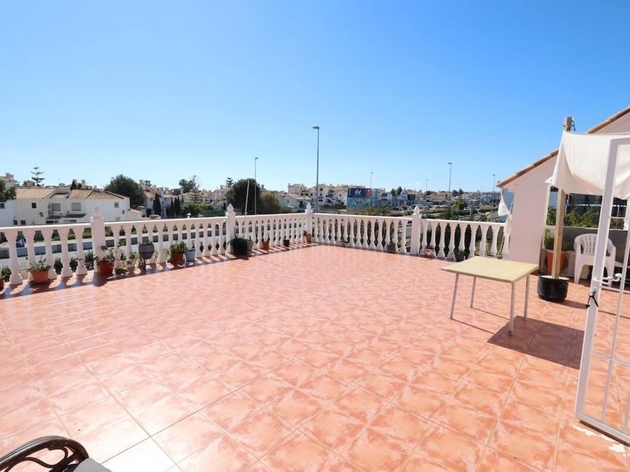 4 soveværelse Erhverv til salg i La Zenia - € 750.000 (Ref: 9233347)