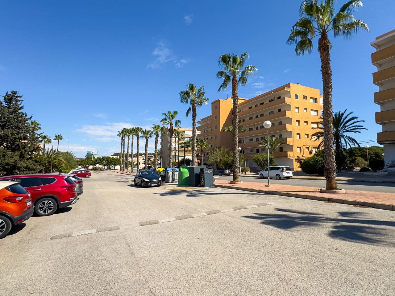 2 soveværelse Lejlighed til salg i Guardamar del Segura med swimmingpool - € 118.500 (Ref: 9233348)