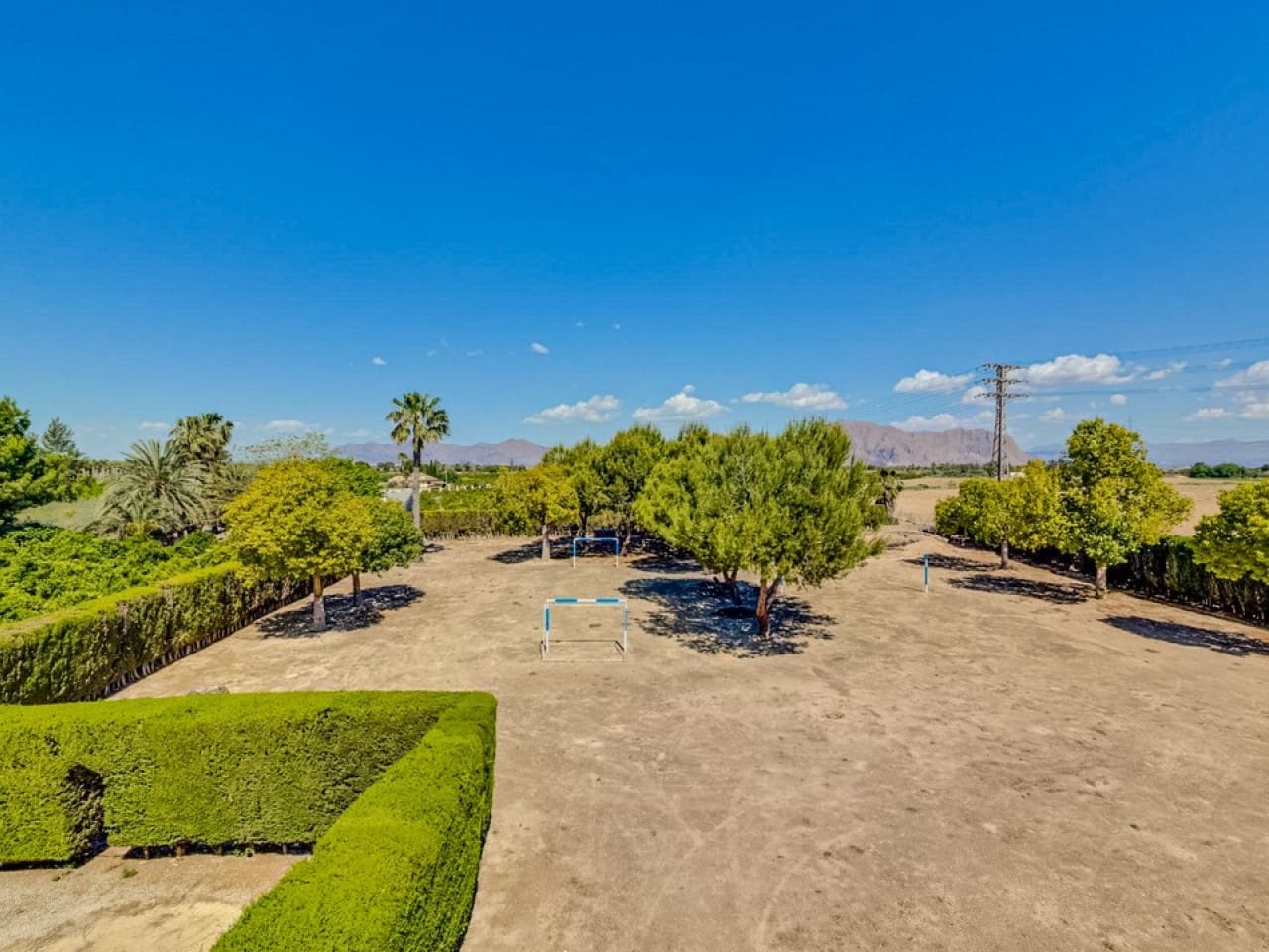 4 soveværelse Finca/Landehus til salg i Jacarilla - € 489.000 (Ref: 9233384)