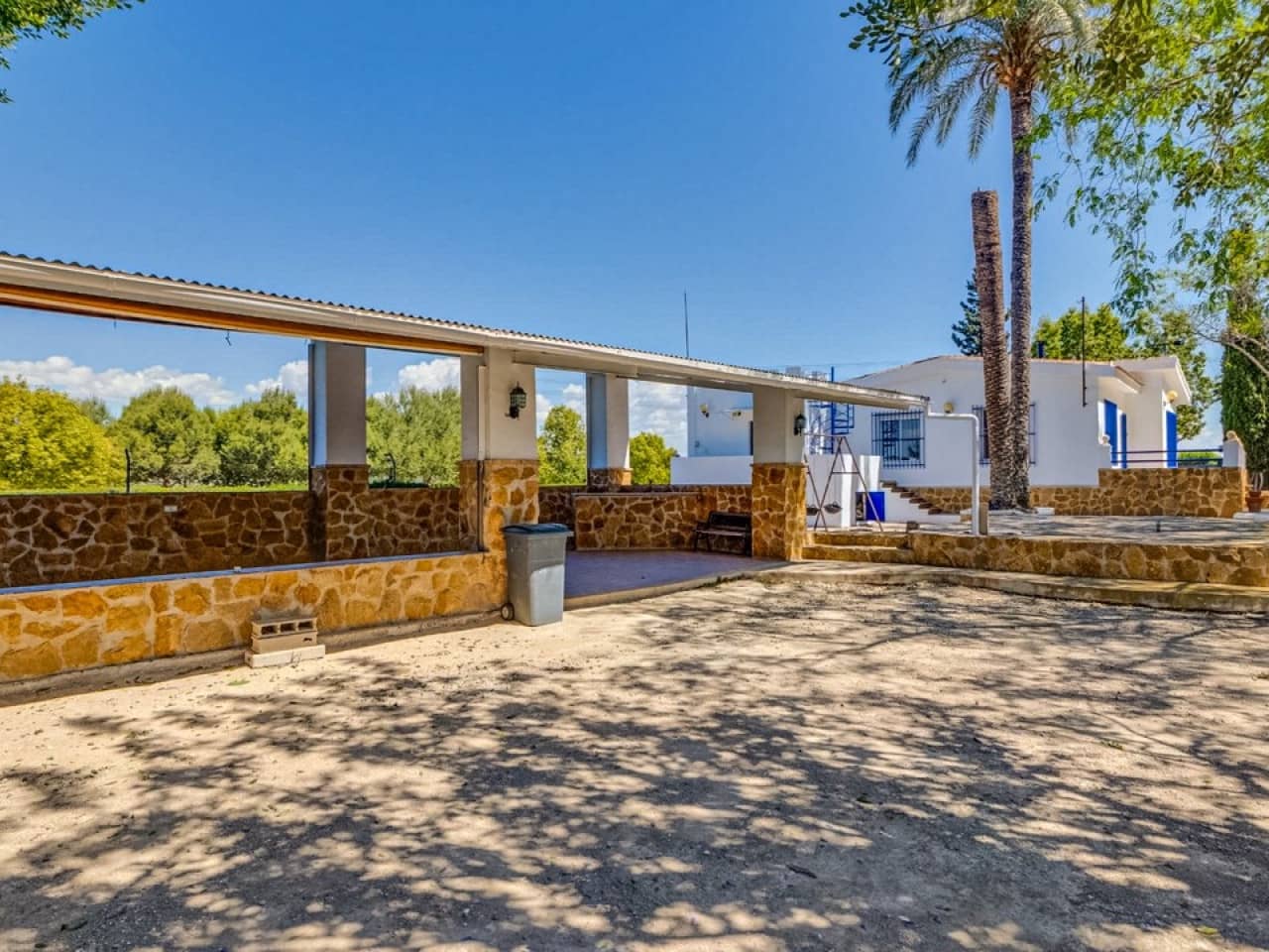 4 soveværelse Finca/Landehus til salg i Jacarilla - € 489.000 (Ref: 9233384)