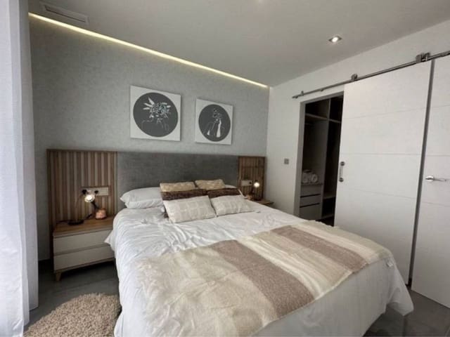 3 Zimmer Villa zu verkaufen in Los Altos mit Pool Garage - 670.000 € (Ref: 9233390)