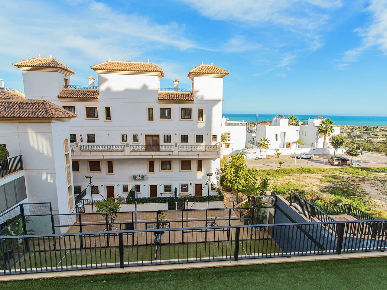 2 makuuhuone Huoneisto myytävänä paikassa Guardamar del Segura mukana uima-altaan - 235 000 € (Ref: 9233391)