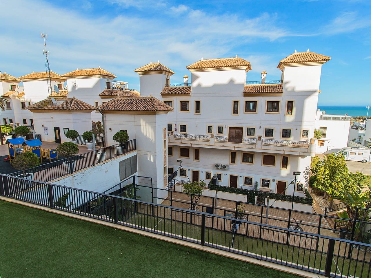 2 makuuhuone Huoneisto myytävänä paikassa Guardamar del Segura mukana uima-altaan - 235 000 € (Ref: 9233391)